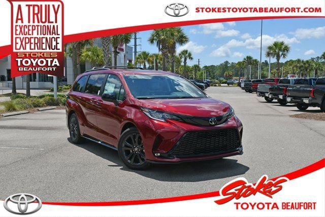 New 2026 Toyota Sienna XSE FWD image 1