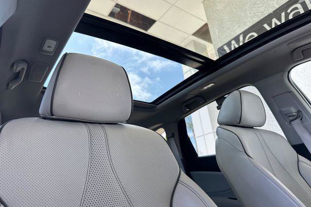 Used 2019 Acura RDX w/ Advance Package AWD/4WD image 17