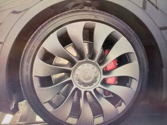 Used 2024 Tesla Model Y Performance AWD/4WD image 8