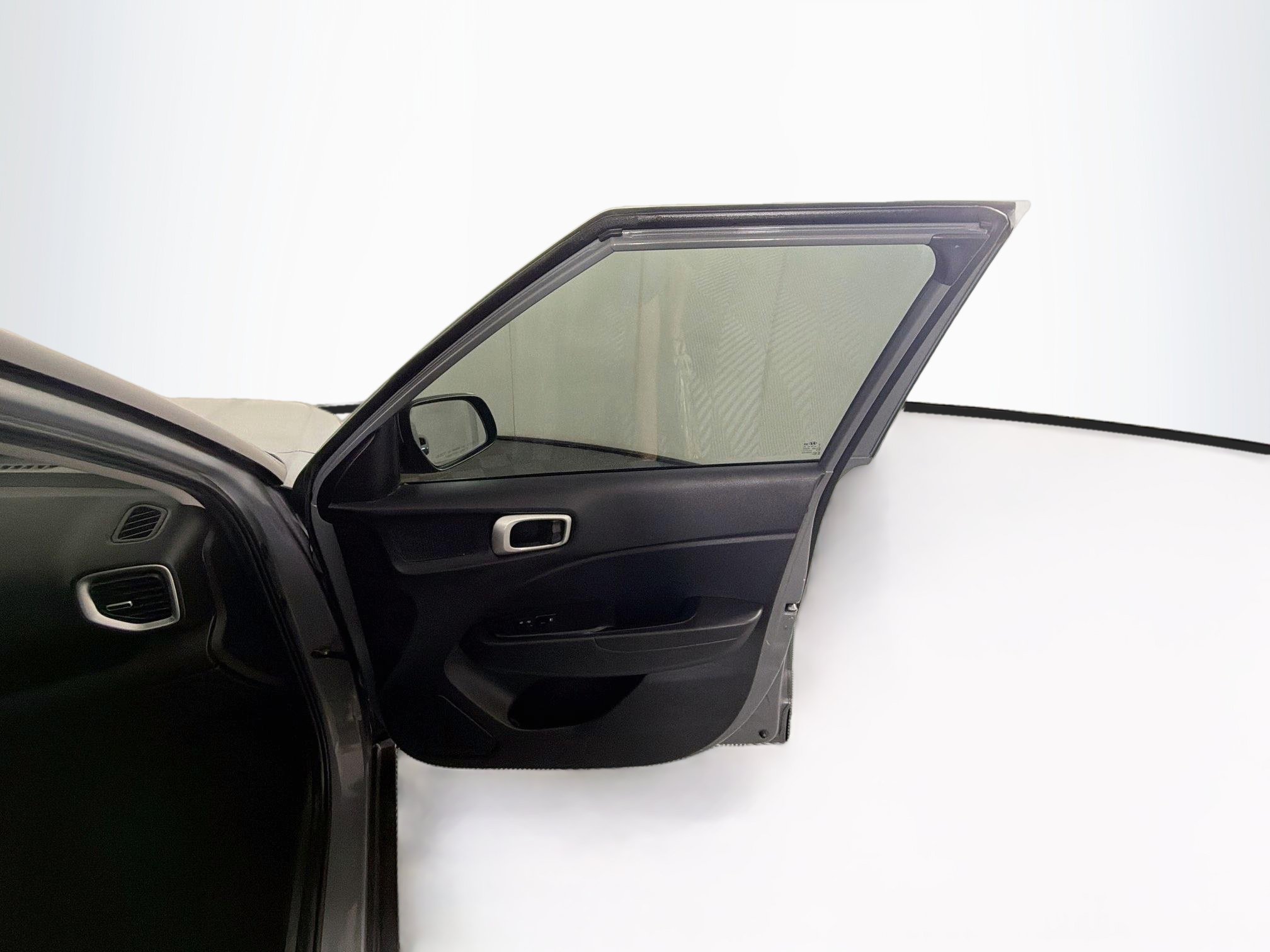 Used 2020 Hyundai Venue SEL FWD image 30