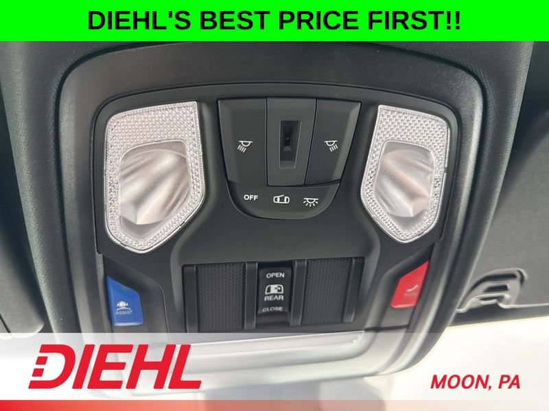 New 2026 RAM 1500 Classic Warlock image 31