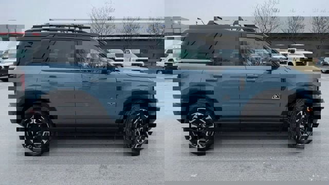 Used 2021 Ford Bronco Sport Outer Banks image 9