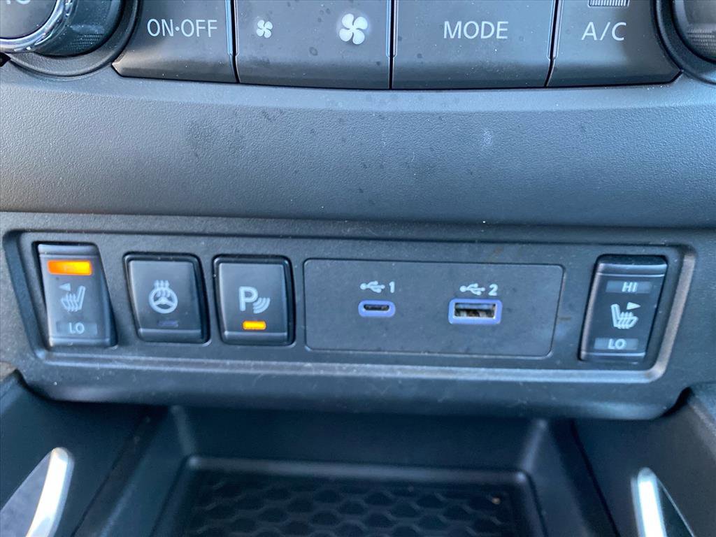 Used 2023 Nissan Frontier SV w/ SV Convenience Package image 13