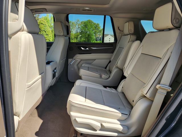 Used 2021 GMC Yukon Denali w/ Denali Premium Package image 13