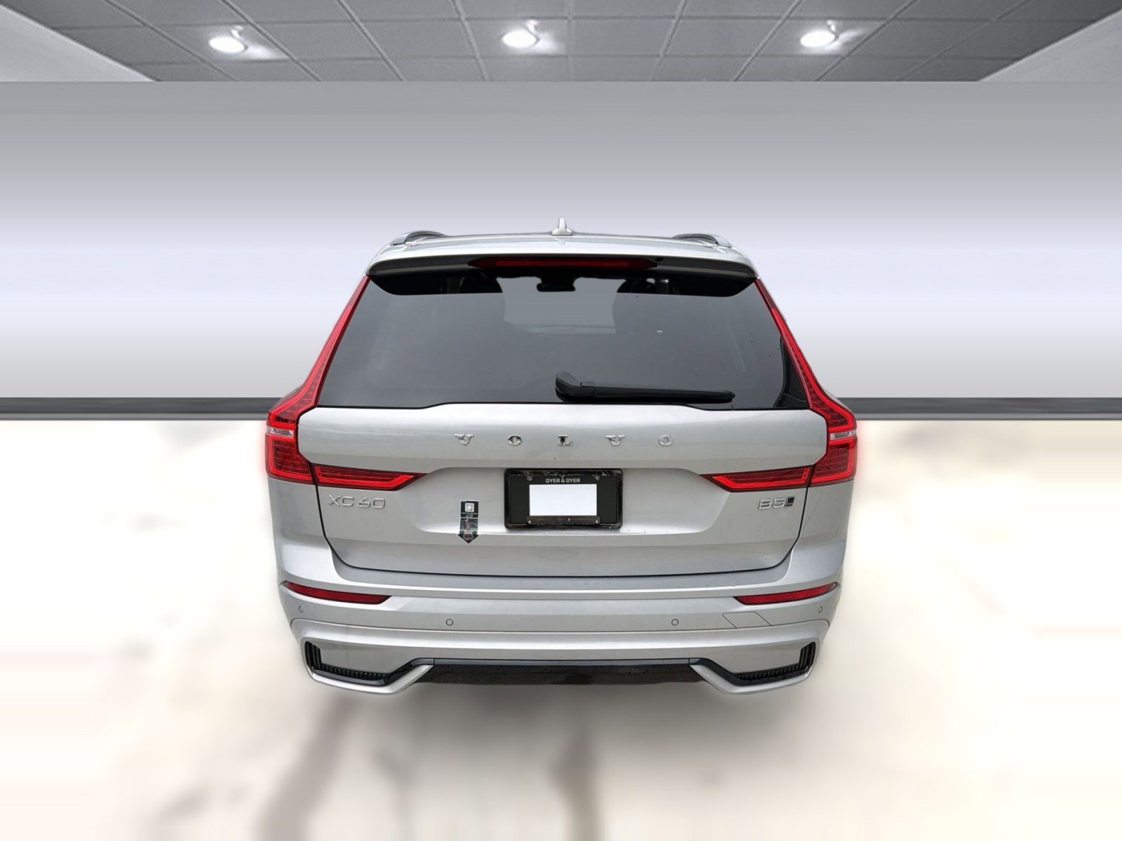 Certified 2025 Volvo XC60 B5 Plus image 10