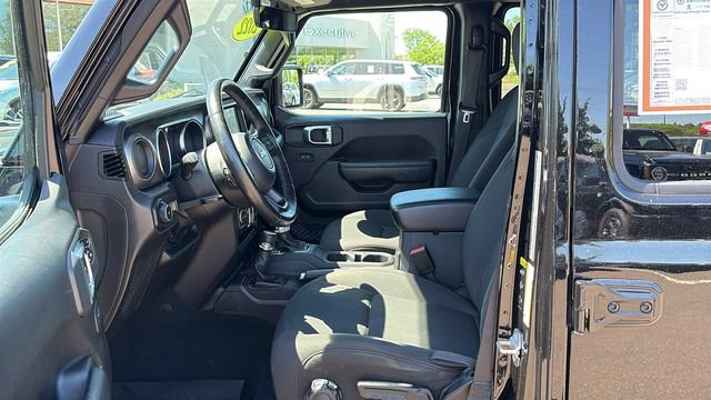 Used 2022 Jeep Wrangler Unlimited Sport w/ Sun And Sound Package AWD/4WD image 9