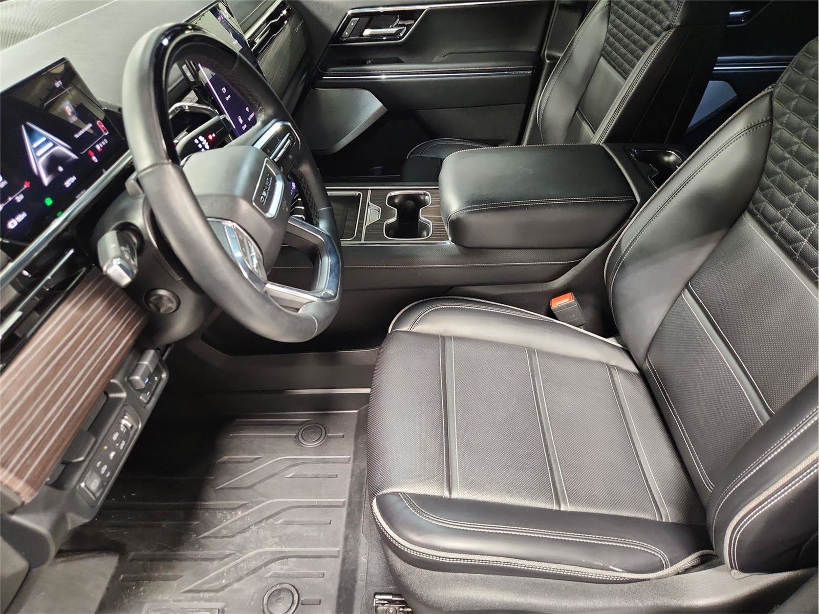 Used 2025 GMC Sierra EV Denali AWD/4WD image 19