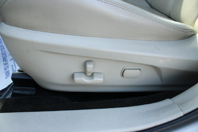 Used 2014 Subaru Outback 2.5i Limited AWD/4WD image 13