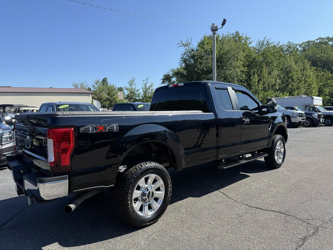 Used 2017 Ford F250 XL w/ Power Equipment Group AWD/4WD image 12