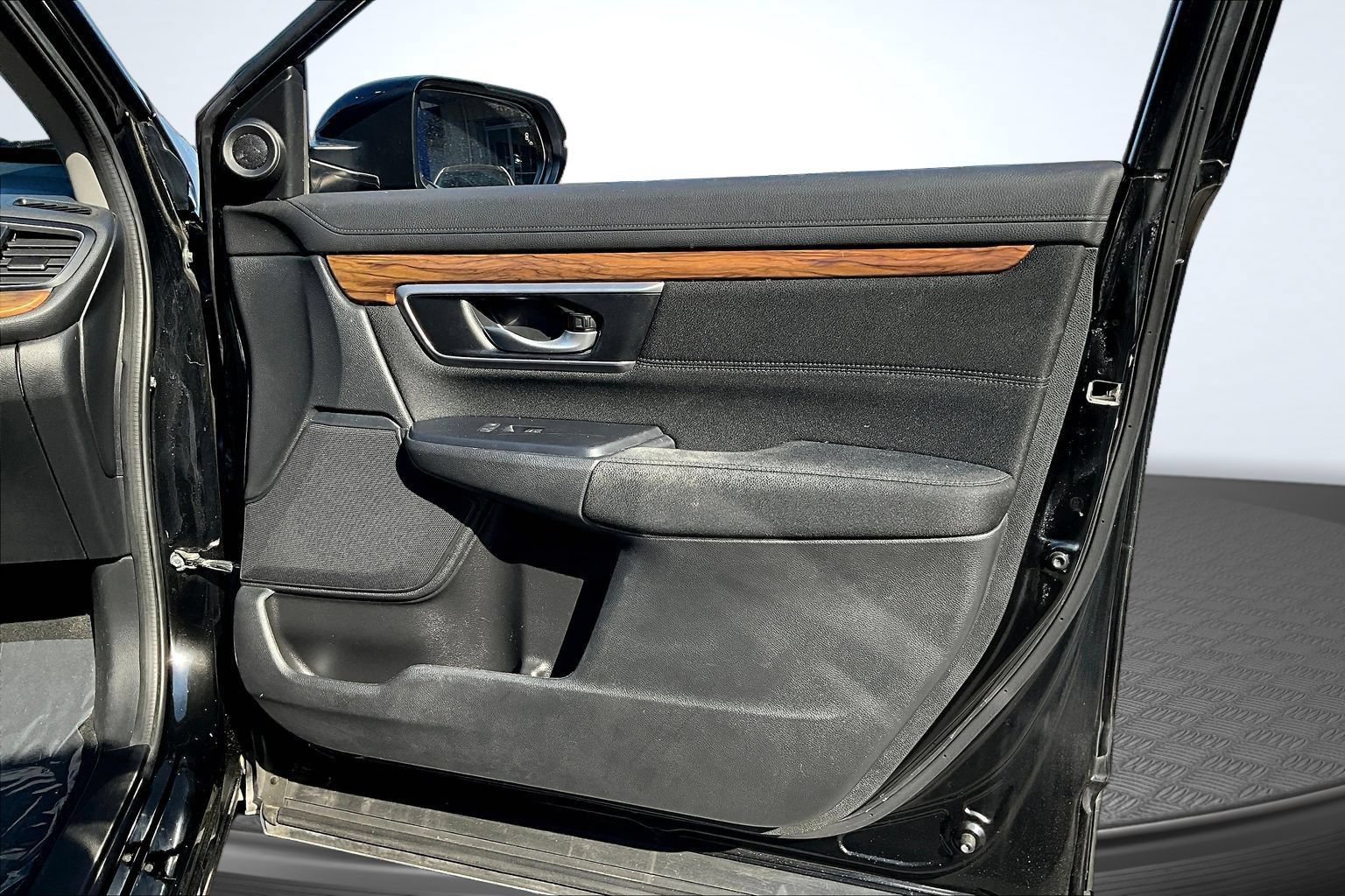 Used 2019 Honda CR-V EX image 27