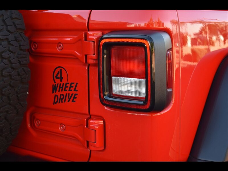 Used 2024 Jeep Wrangler Willys image 15