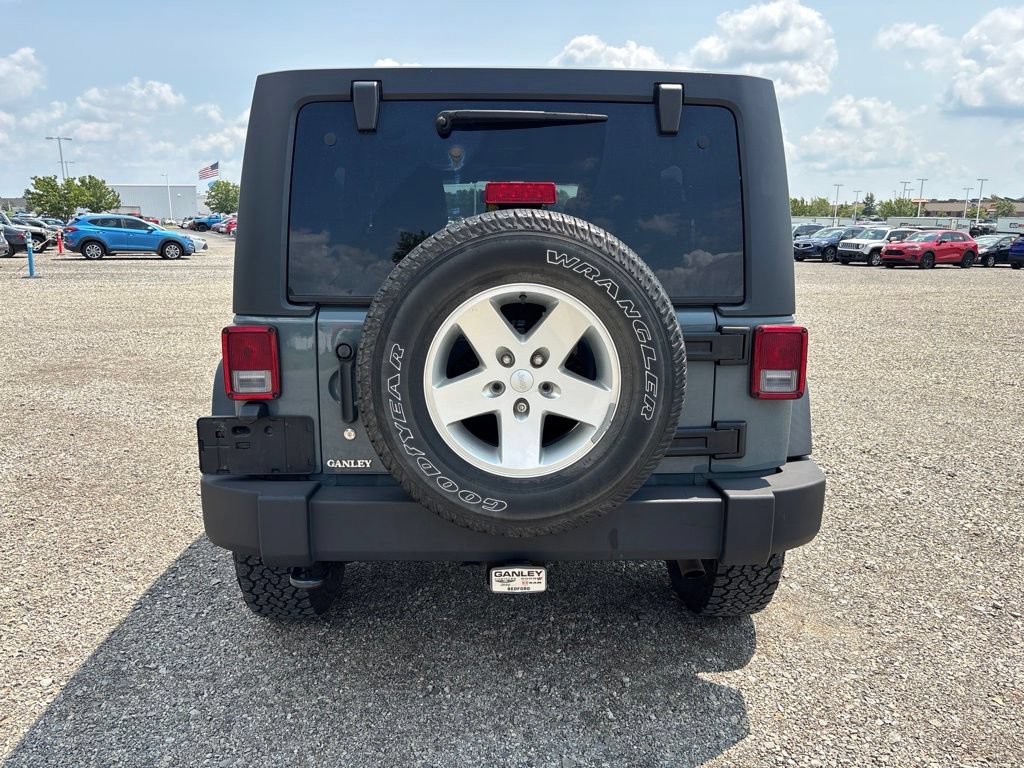 Used 2014 Jeep Wrangler Unlimited Sport w/ Quick Order Package 24S AWD/4WD image 9