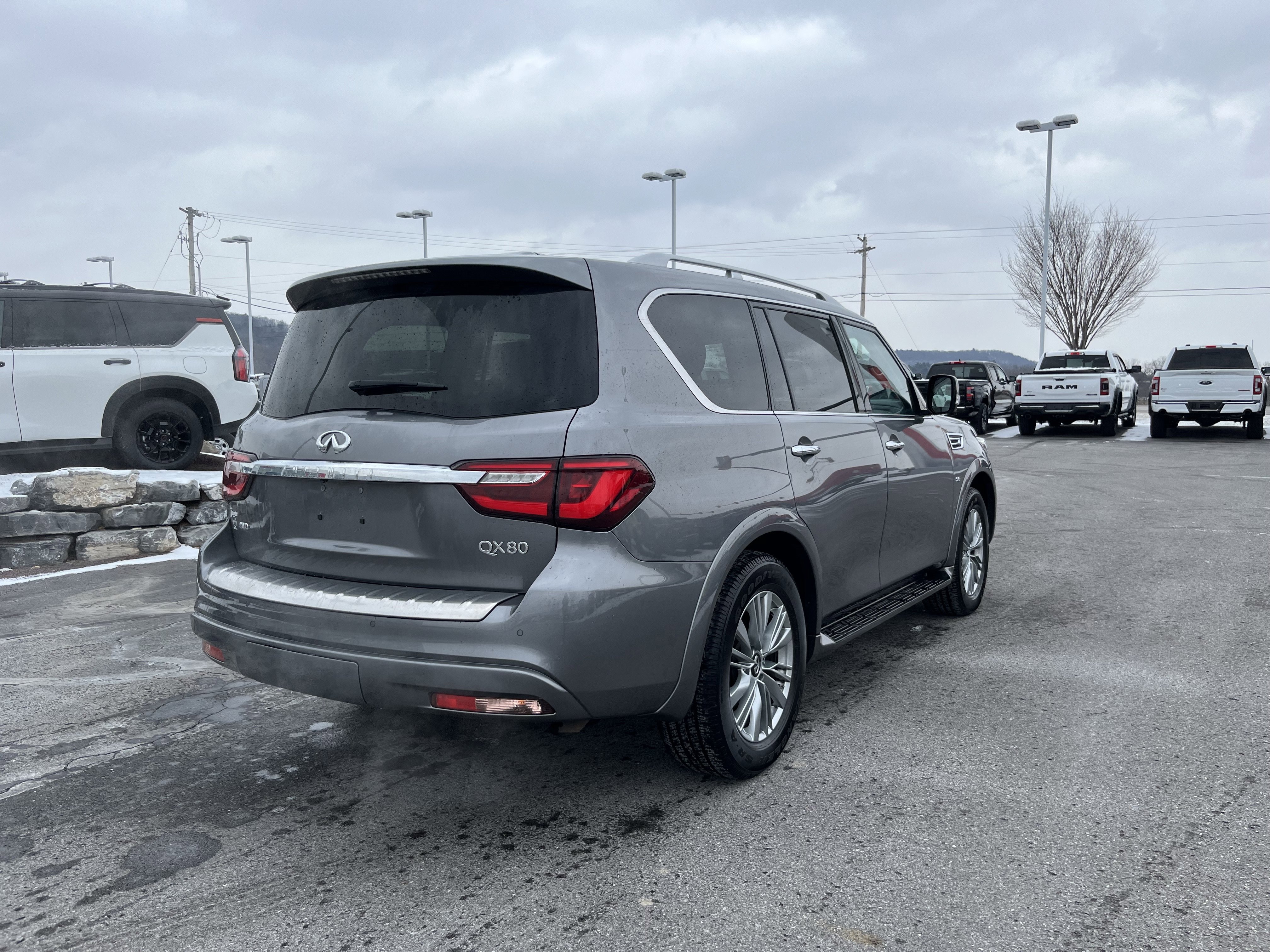Used 2020 INFINITI QX80 Luxe w/ Proassist Package video 3