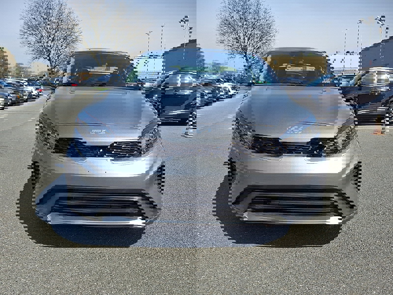 Used 2024 Kia Forte LXS image 2