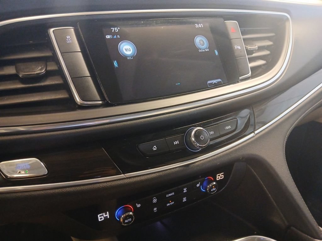Used 2018 Buick Enclave Essence FWD image 34