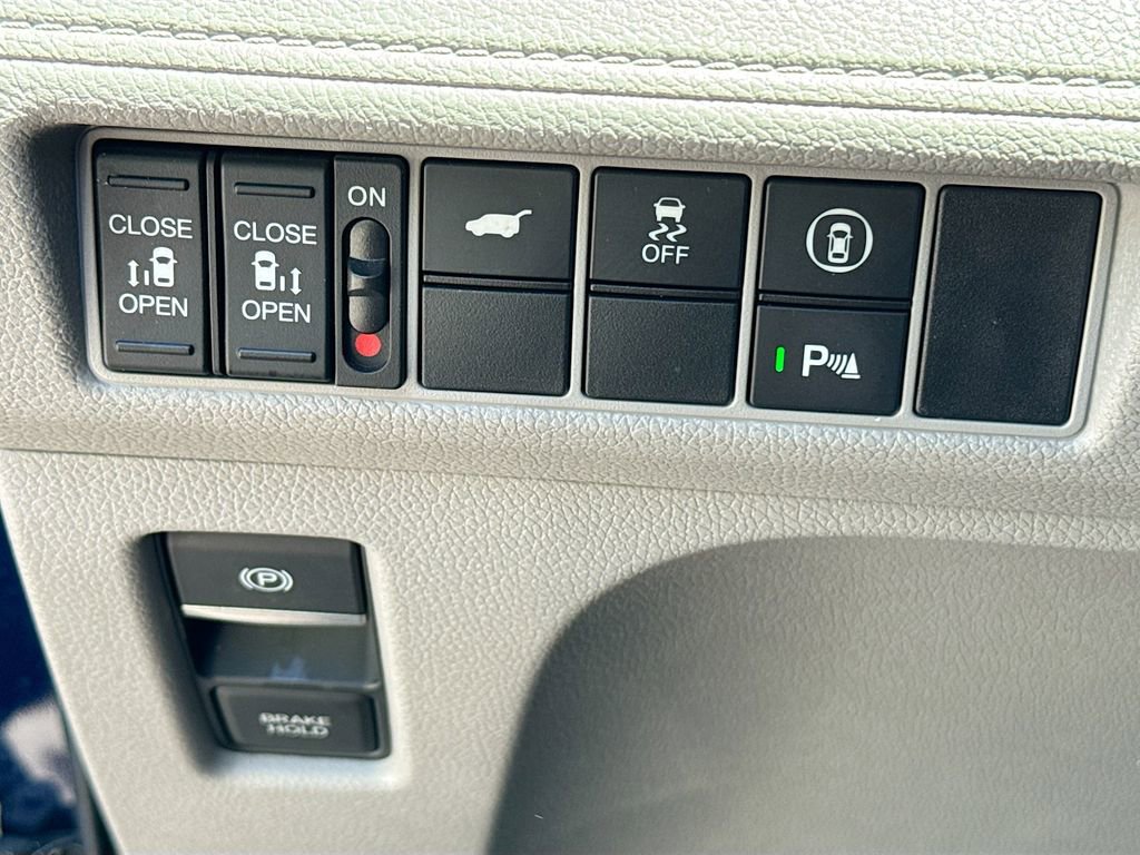 Used 2023 Honda Odyssey Touring image 10