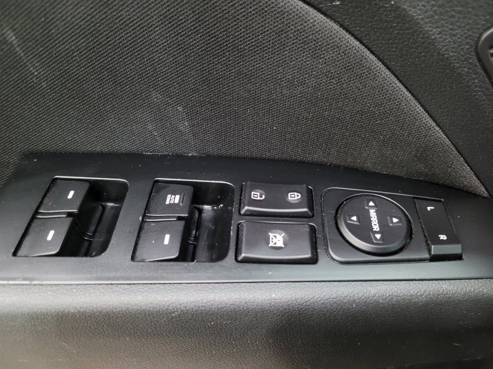 Used 2018 Hyundai Elantra SEL FWD image 27
