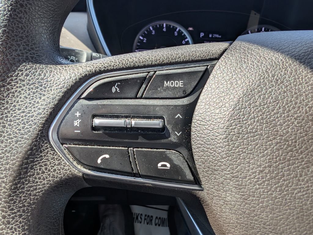Used 2019 Hyundai Santa Fe SE AWD/4WD image 23