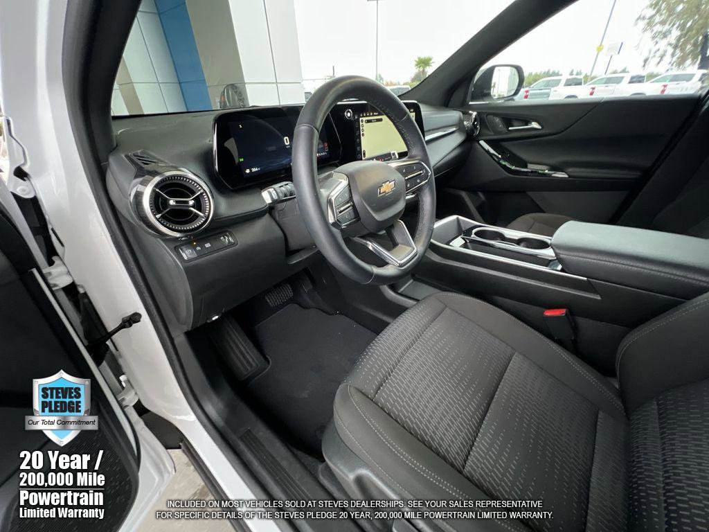 Used 2025 Chevrolet Equinox LT image 14