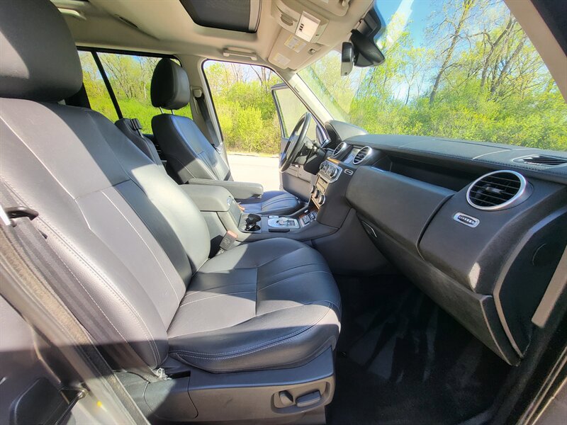 Used 2016 Land Rover LR4 HSE AWD/4WD image 19