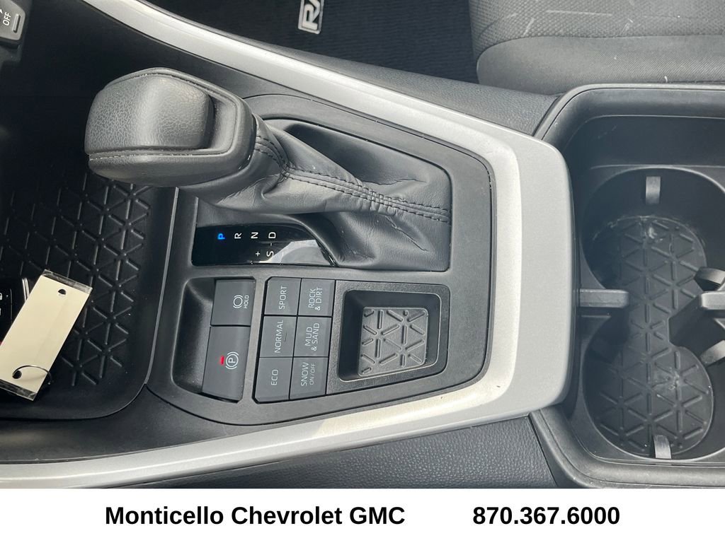 Used 2024 Toyota RAV4 XLE image 19