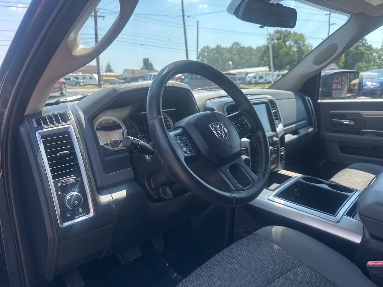 Used 2015 RAM 1500 Big Horn AWD/4WD image 18