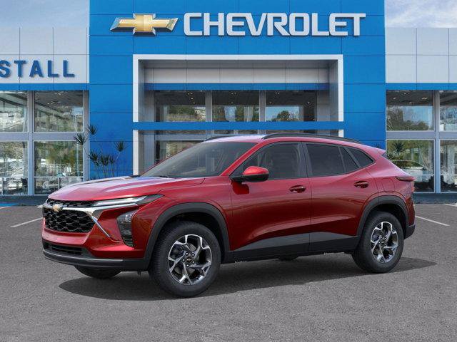 Used 2026 Chevrolet Trax LT w/ Driver Confidence Package FWD image 2