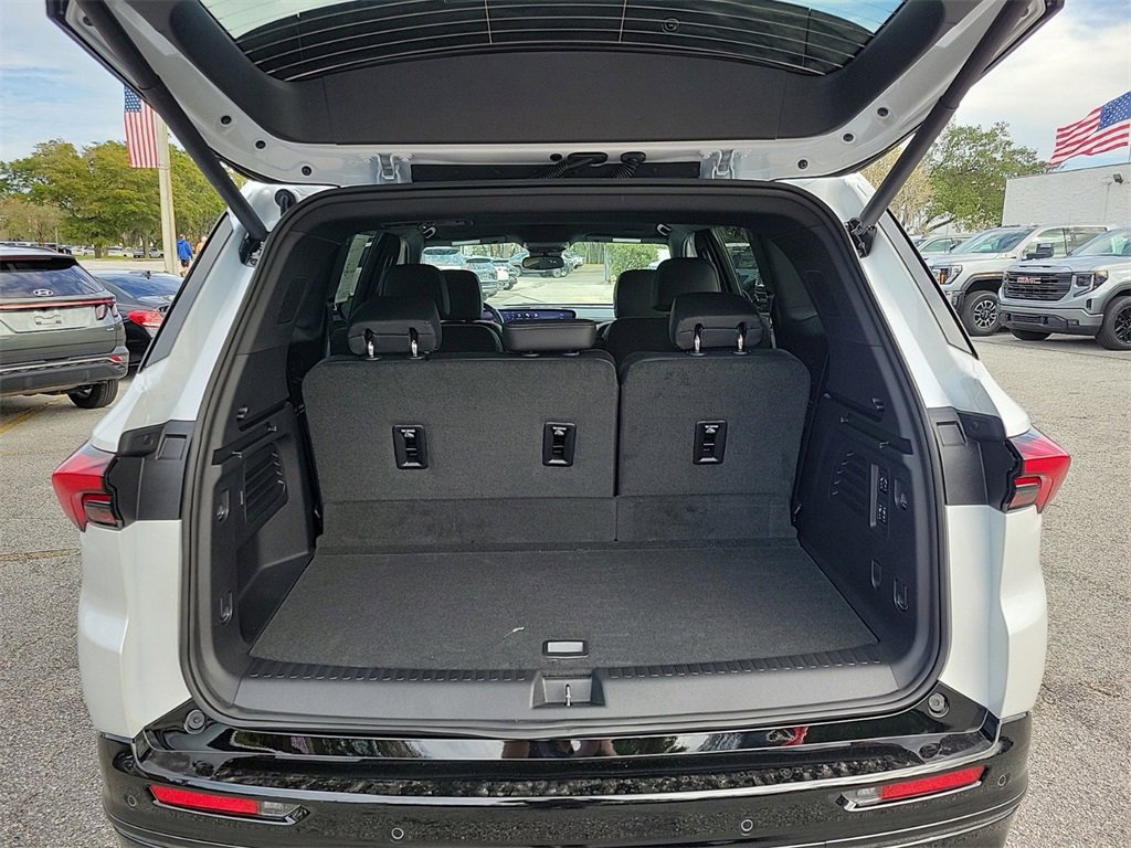 New 2025 Buick Enclave Sport Touring w/ Super Cruise Package image 6