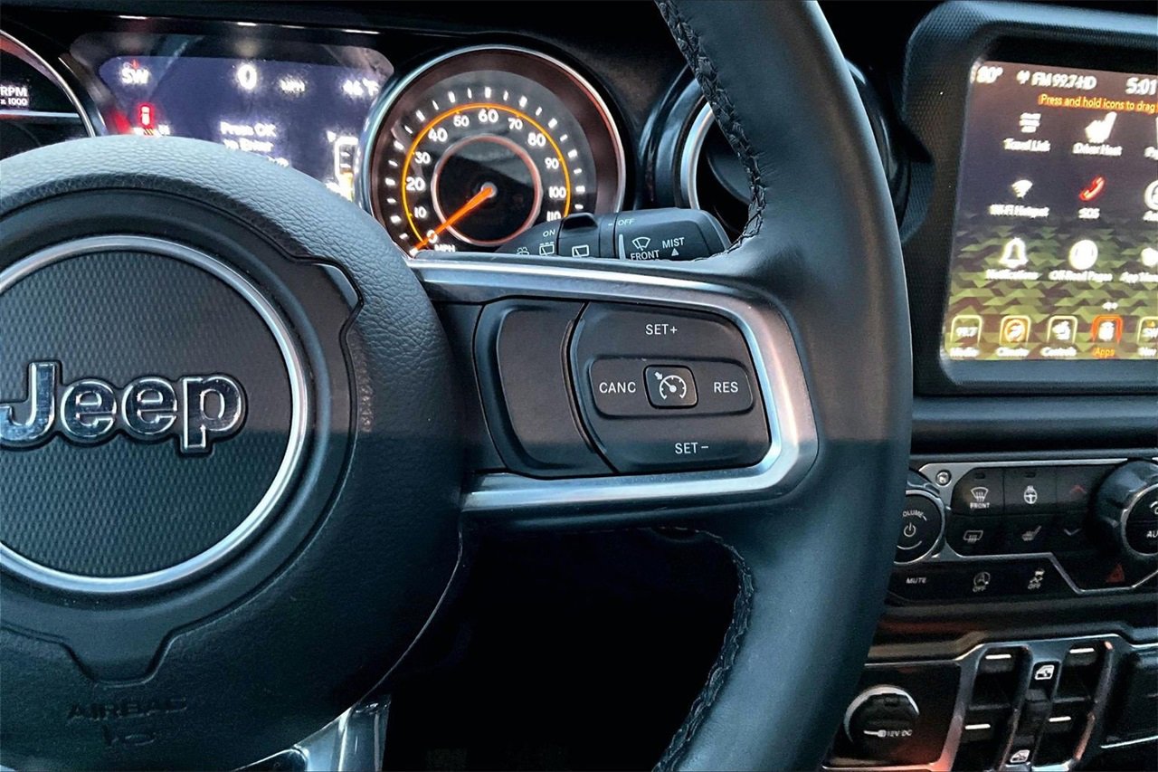 Certified 2022 Jeep Wrangler Unlimited Sahara image 28