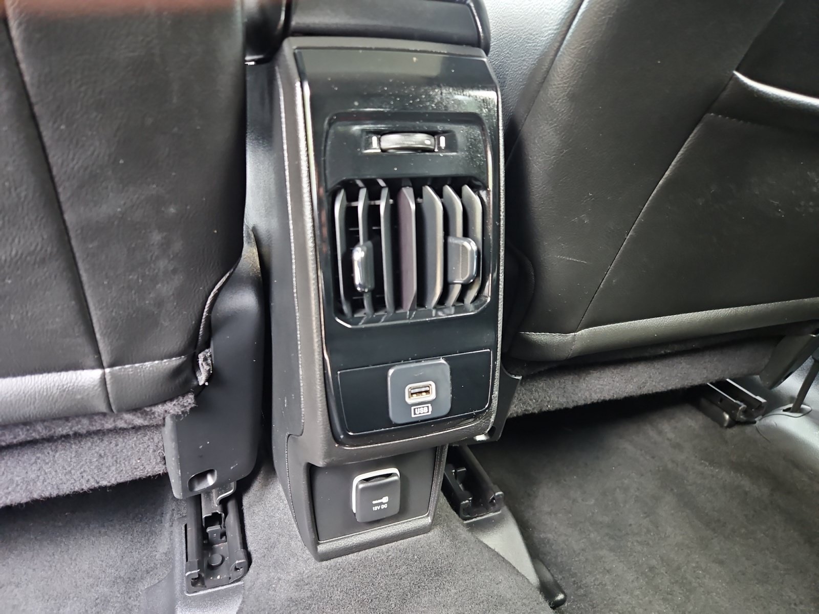 Used 2022 Jeep Compass Latitude AWD/4WD image 13