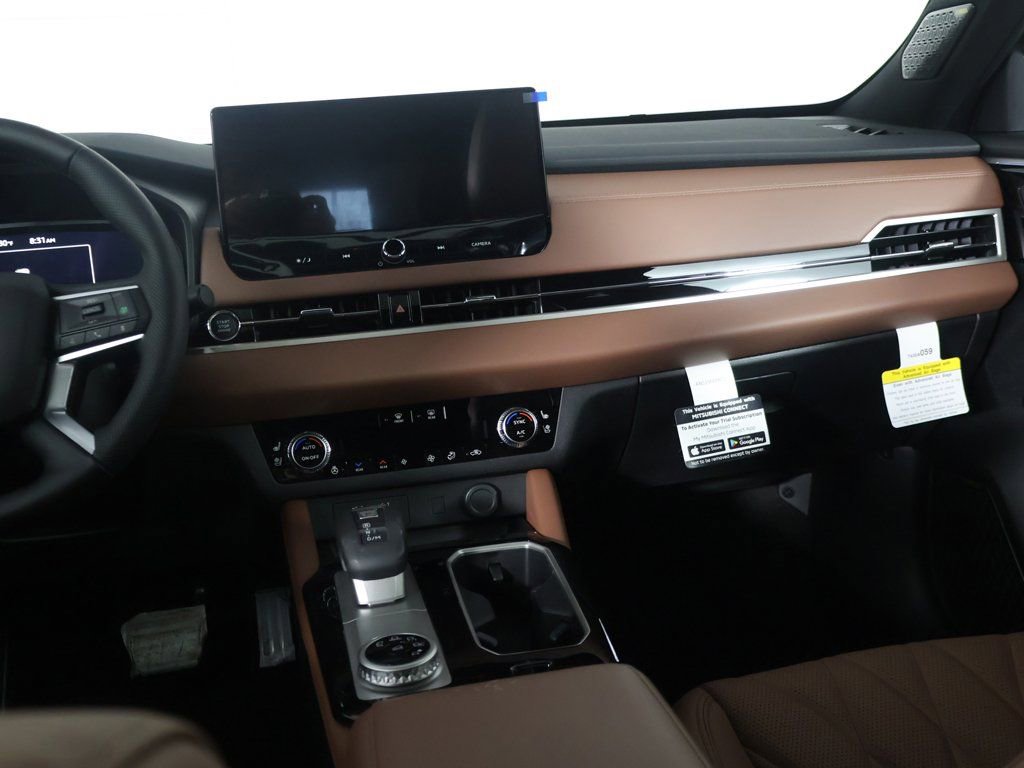 New 2026 Mitsubishi Outlander SEL FWD image 41