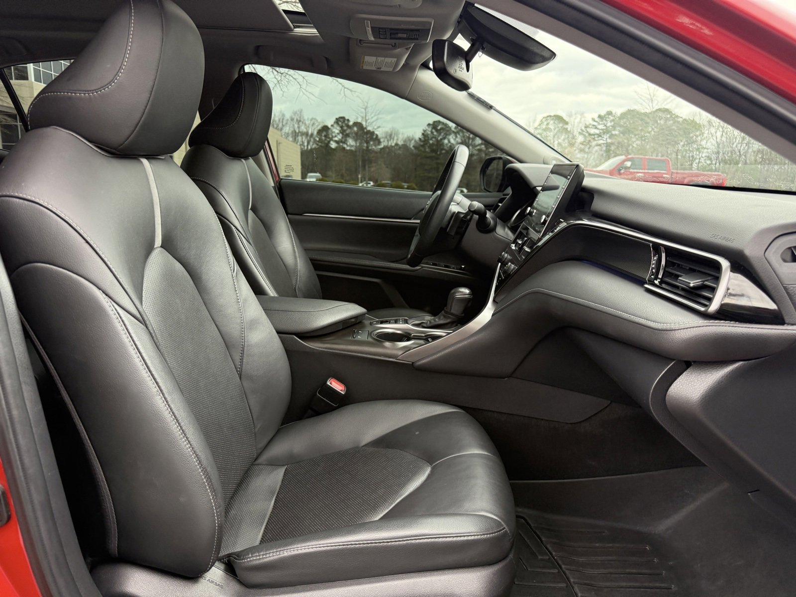 Used 2021 Toyota Camry XSE w/ Navigation Package image 35