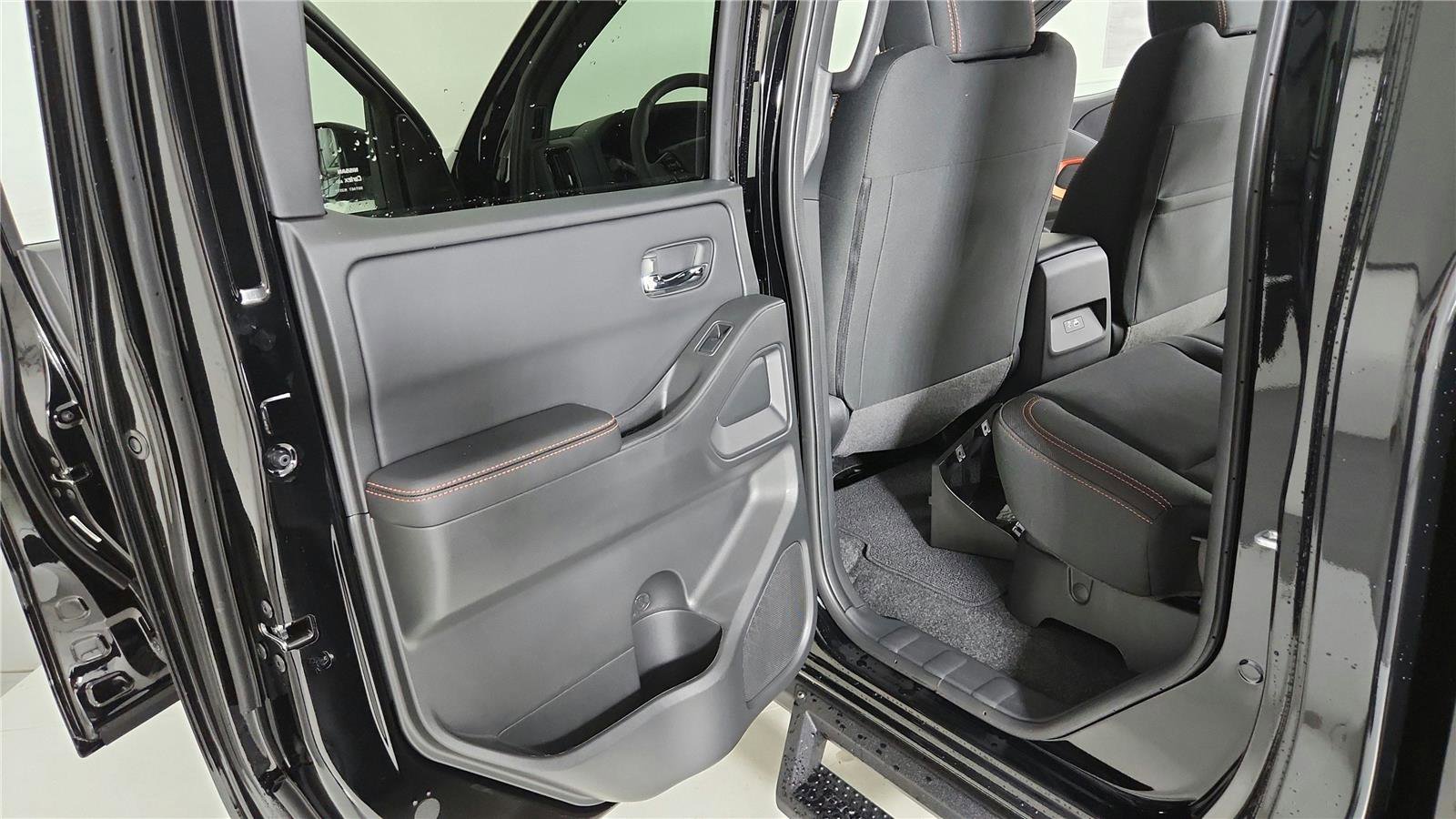 New 2025 Nissan Frontier PRO-4X image 19