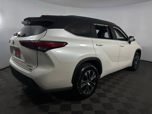 Used 2020 Toyota Highlander XLE image 8