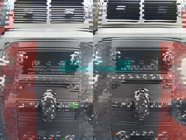 Used 2013 Chevrolet Tahoe LT AWD/4WD image 30