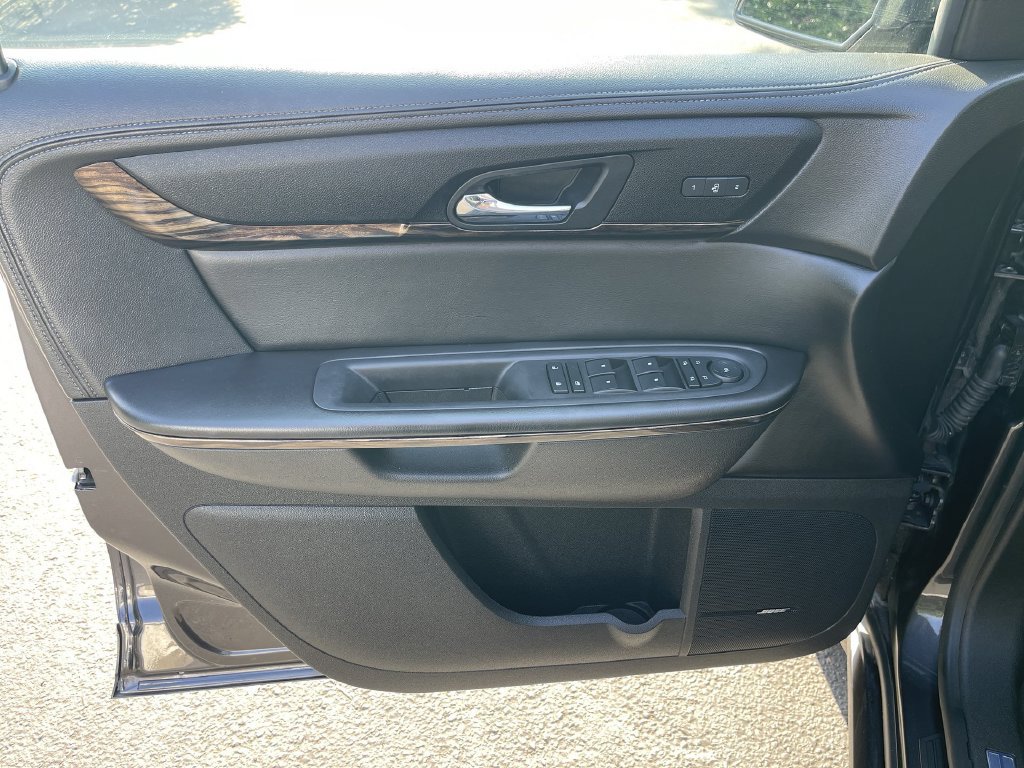 Used 2015 GMC Acadia Denali AWD/4WD image 22