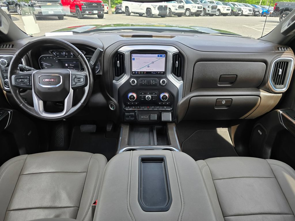 Used 2021 GMC Sierra 1500 SLT w/ SLT Premium Plus Package AWD/4WD image 5