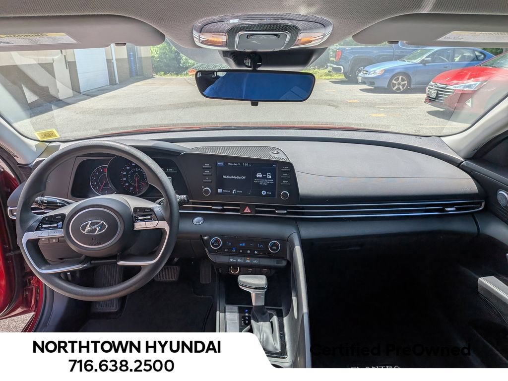 Used 2023 Hyundai Elantra SEL FWD image 7