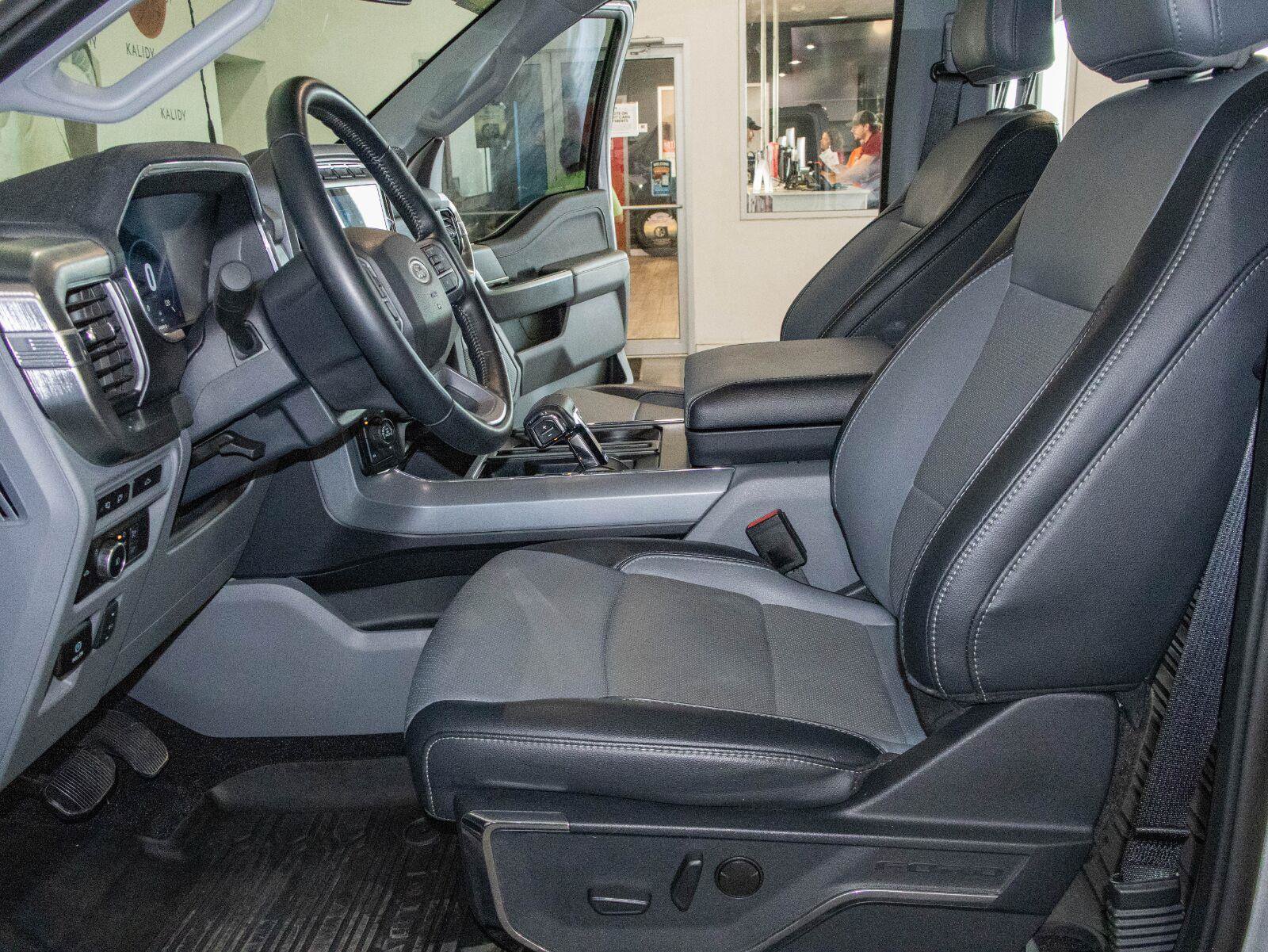 Used 2022 Ford F150 Lariat AWD/4WD image 7