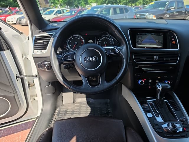 Used 2017 Audi Q5 2.0T Premium Plus w/ Technology Package AWD/4WD image 13