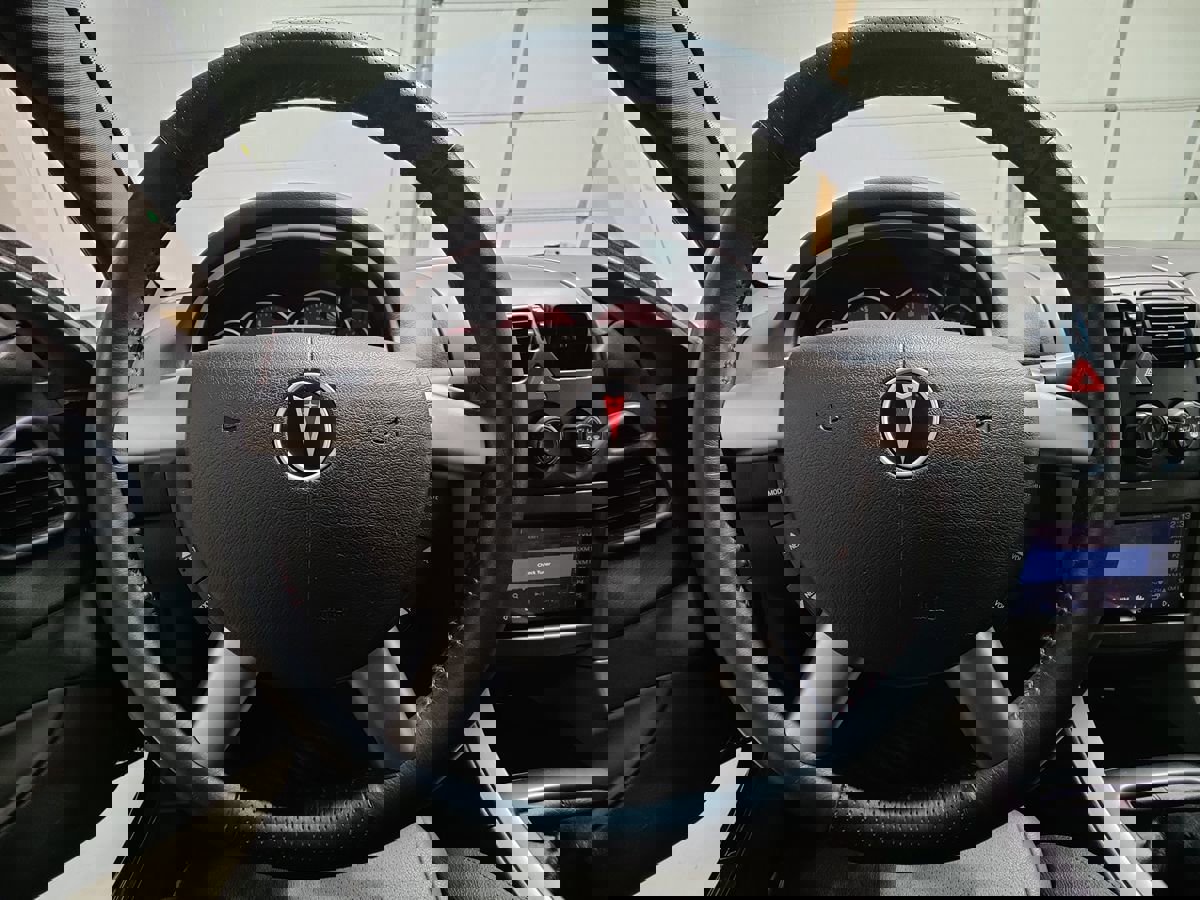 Used 2004 Pontiac GTO image 23