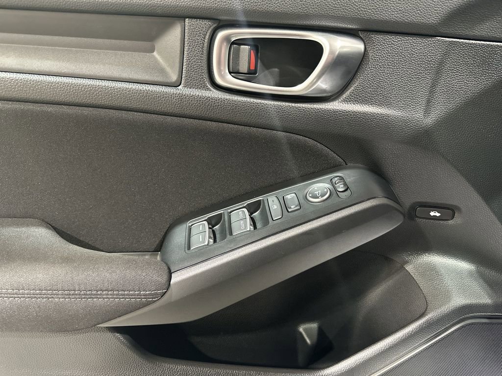 Used 2023 Honda Civic Sport image 15