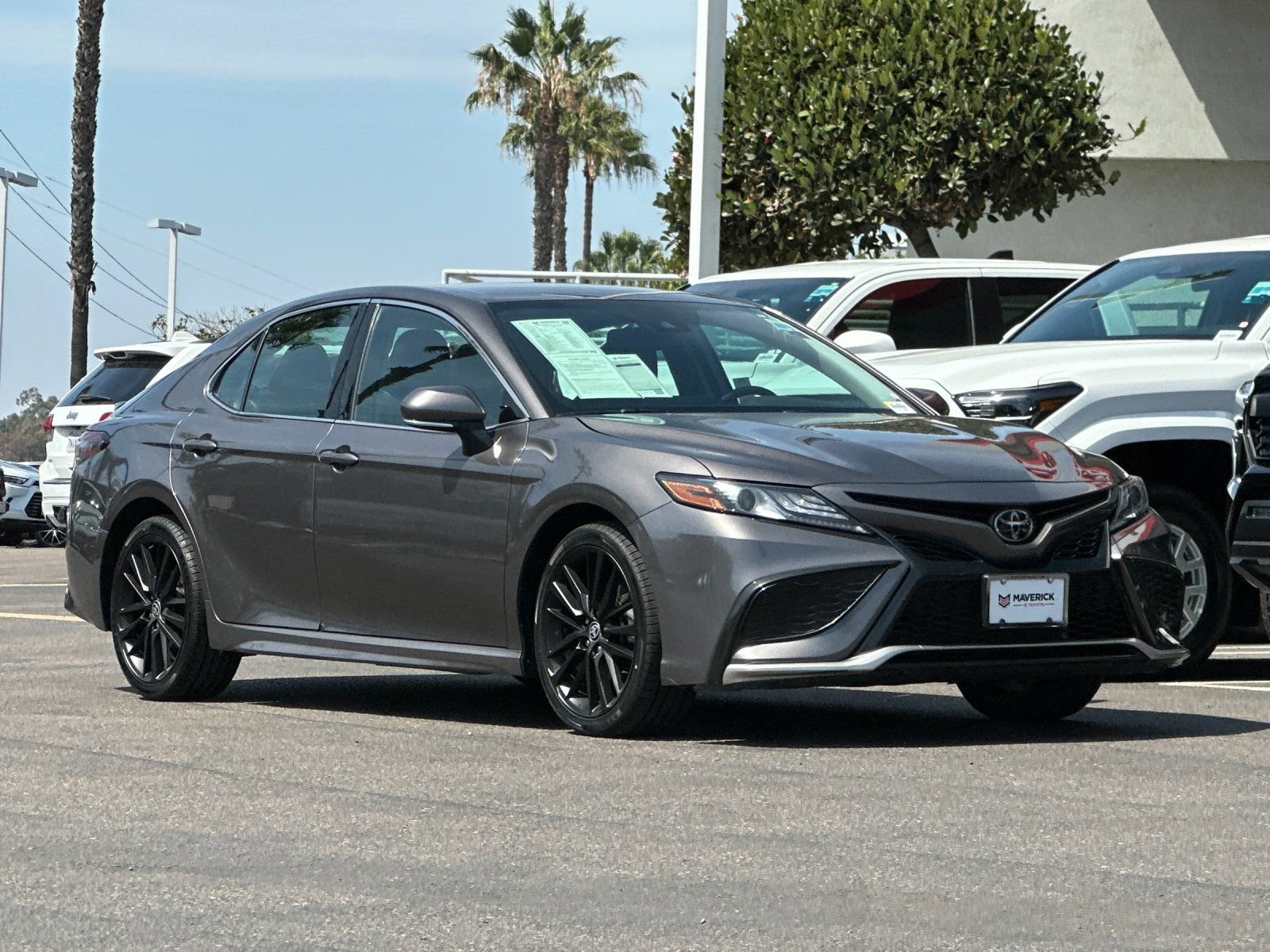 Used 2024 Toyota Camry XSE FWD image 8