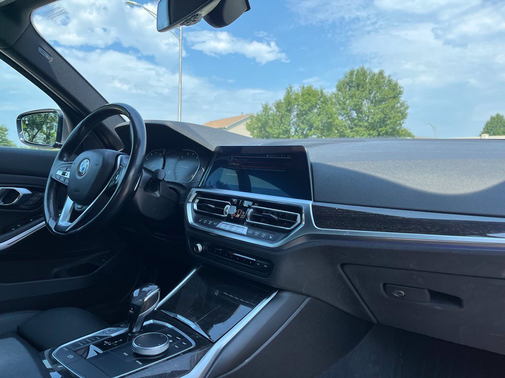 Used 2021 BMW 330i xDrive Sedan w/ Convenience Package AWD/4WD image 30