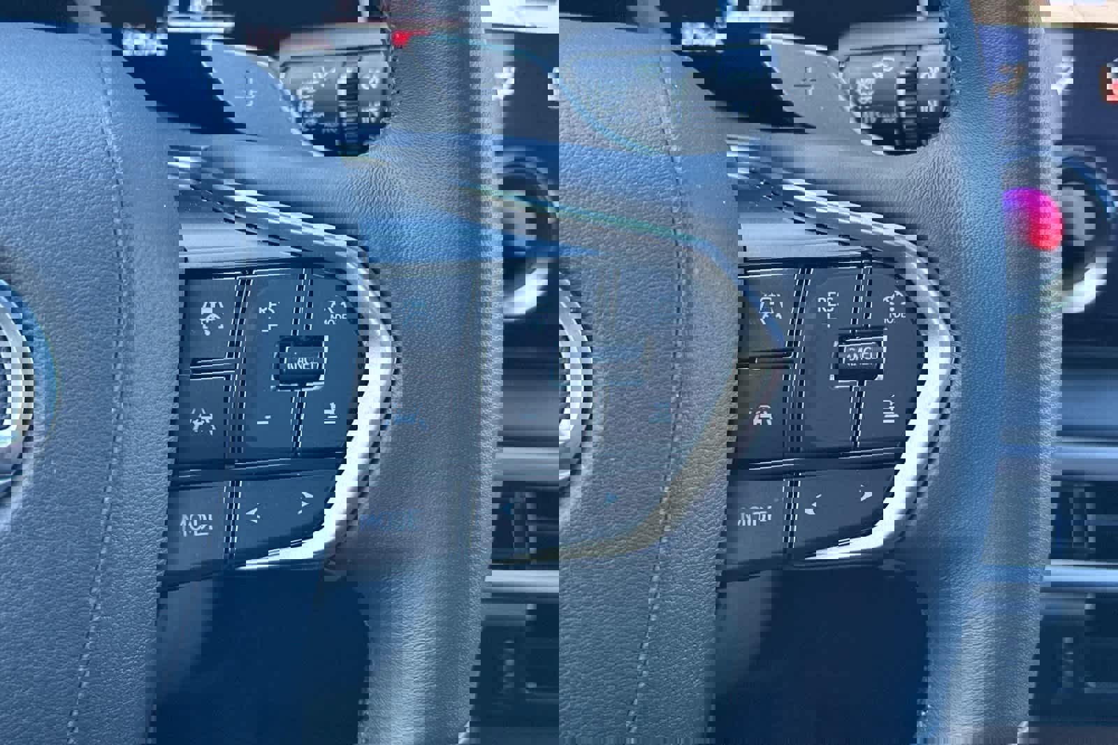 Certified 2025 Lexus RX 350h w/ Convenience Package image 28