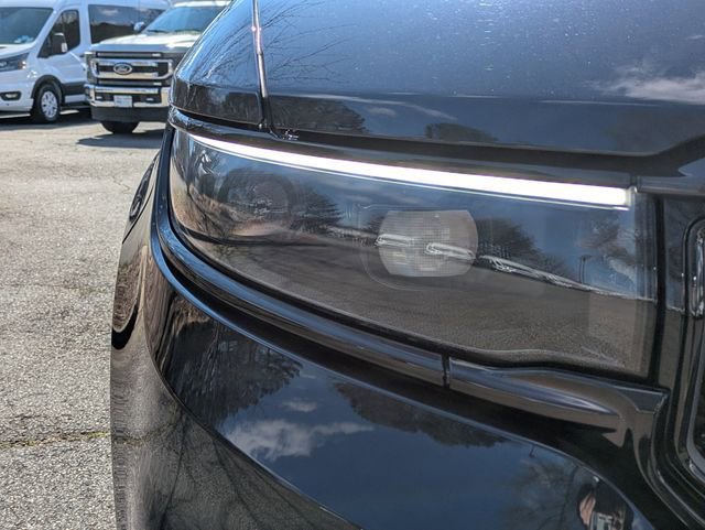 Used 2023 Jeep Grand Wagoneer Series III w/ Rear Seat Video Group 1 image 12