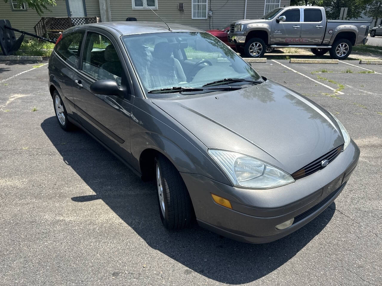 Used 2002 Ford Focus ZX3 Hatchback FWD image 4