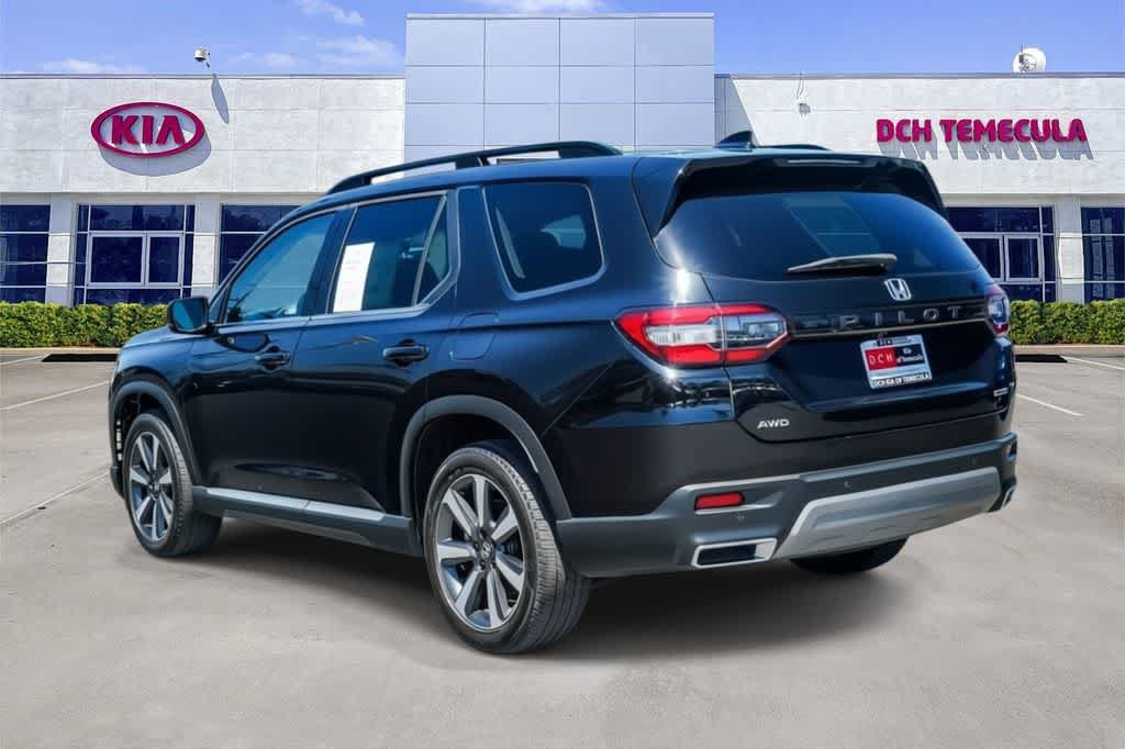 Used 2024 Honda Pilot Touring image 5