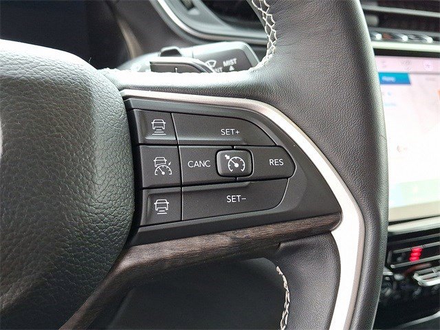 Used 2022 Jeep Grand Cherokee L Limited image 23