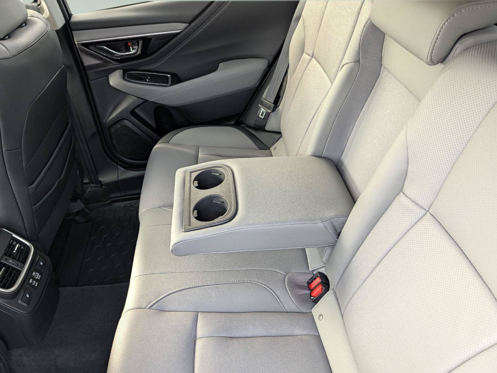 Used 2024 Subaru Outback Limited AWD/4WD image 19